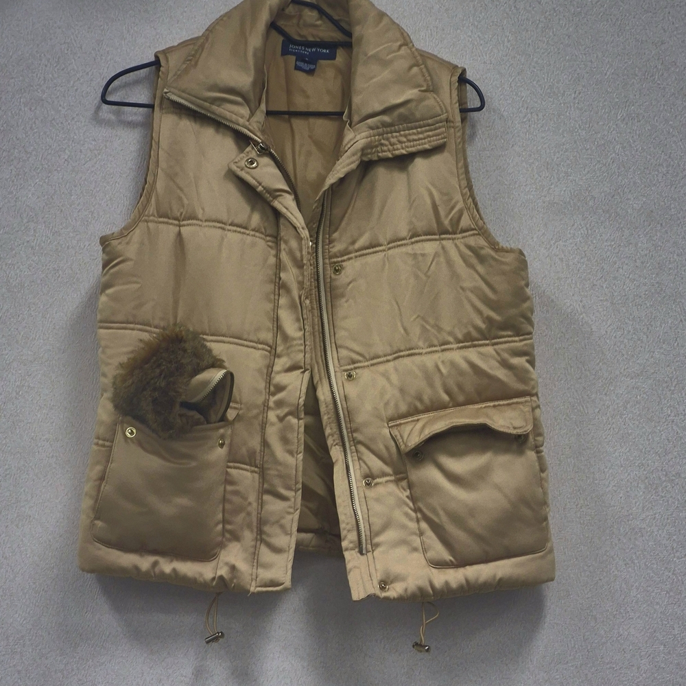 Jones New York Tan Puffer Vest